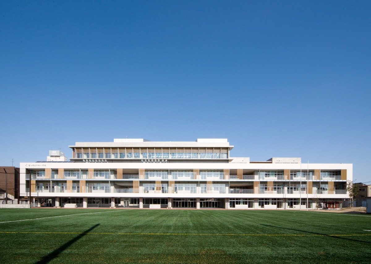 富山市立中央小学校